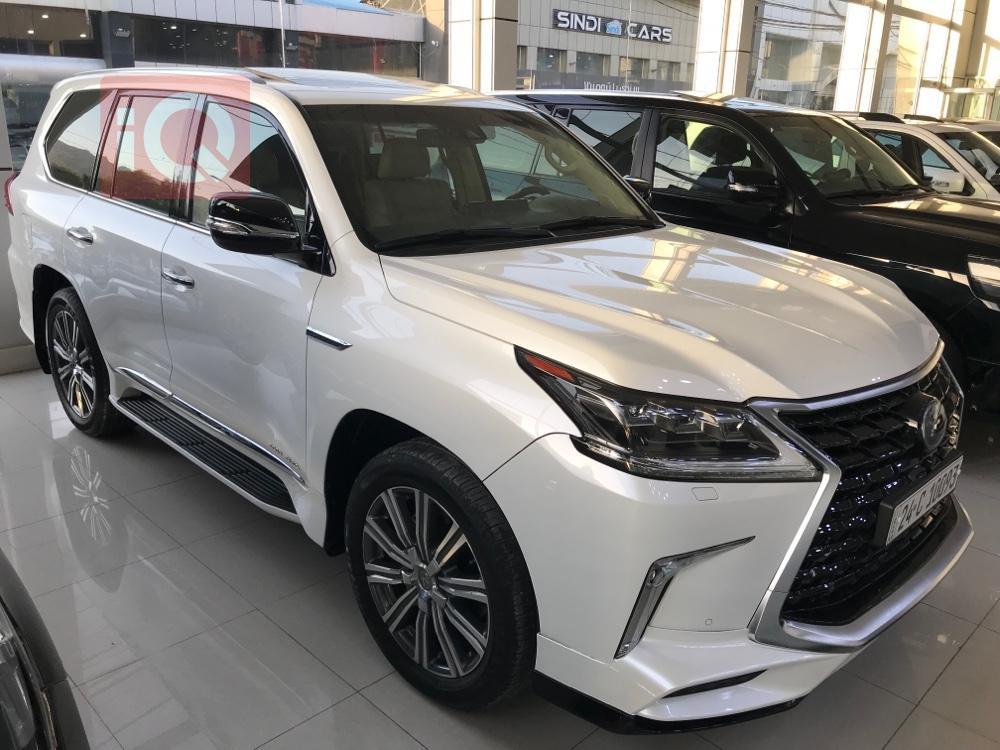 Lexus LX